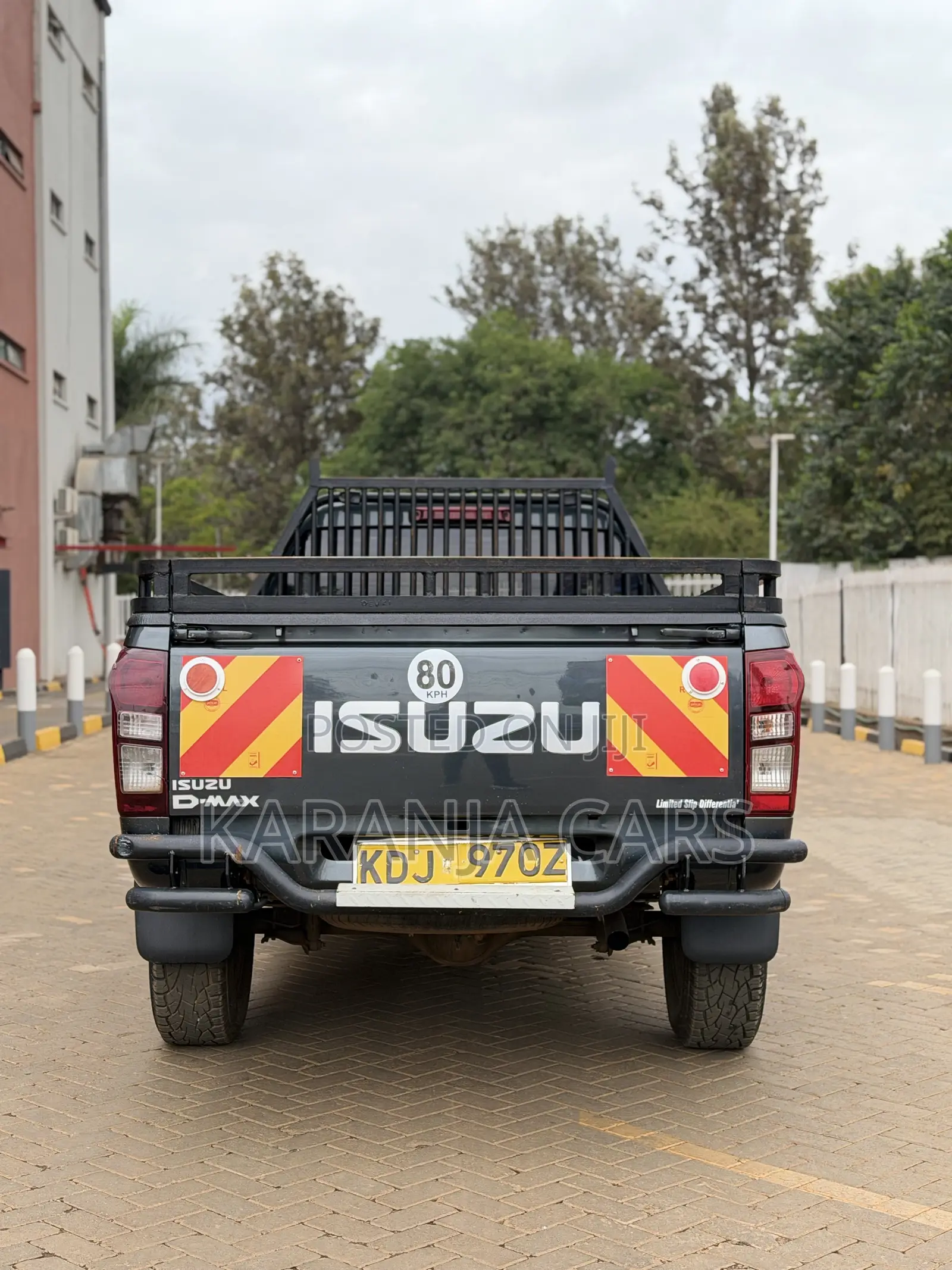 Isuzu D-MAX 2022 Gray