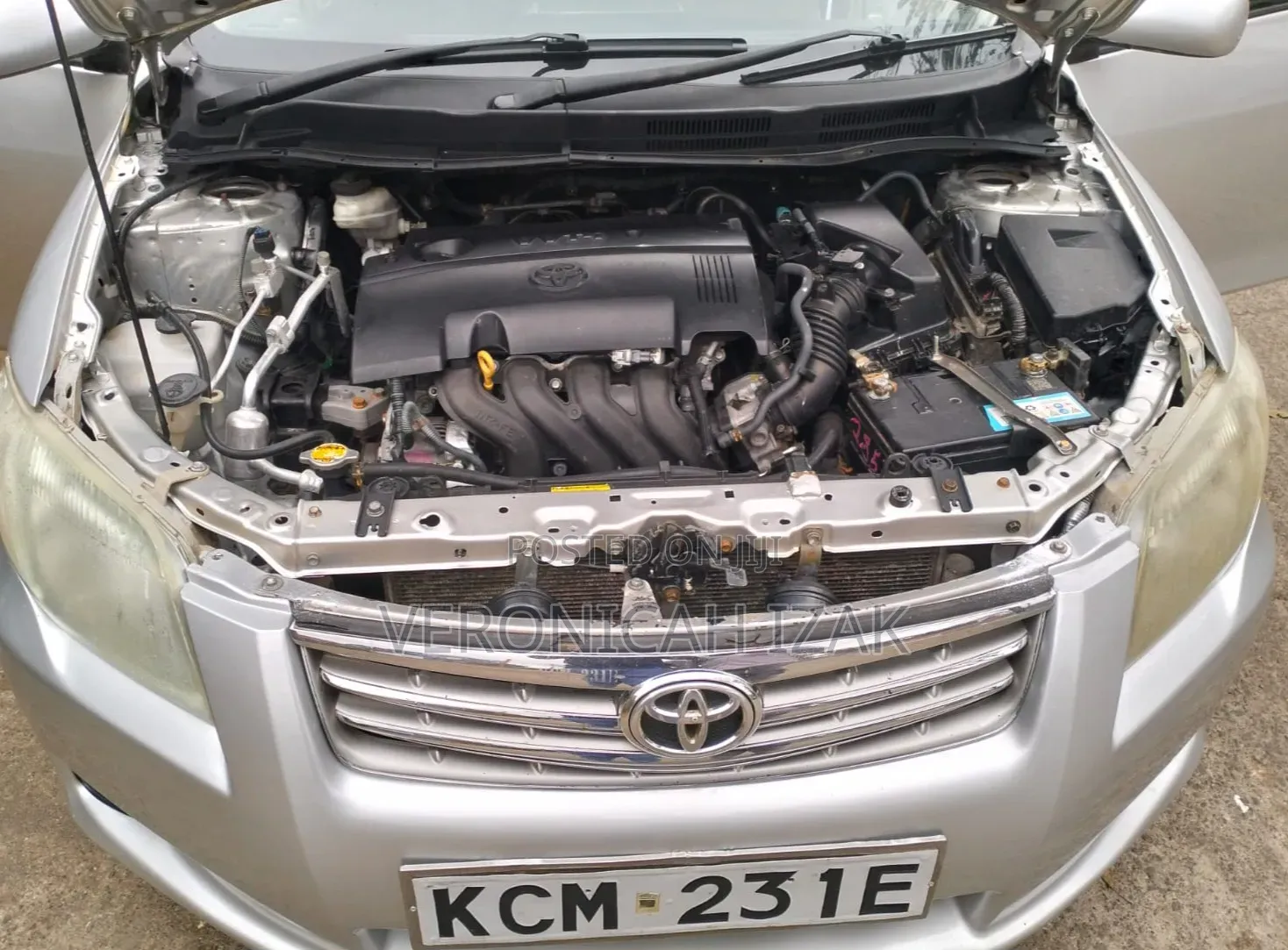 Toyota Axio 2010 Silver