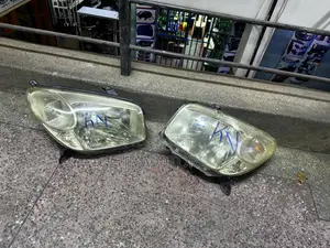 Toyota RAV4 2001-2005 Headlights