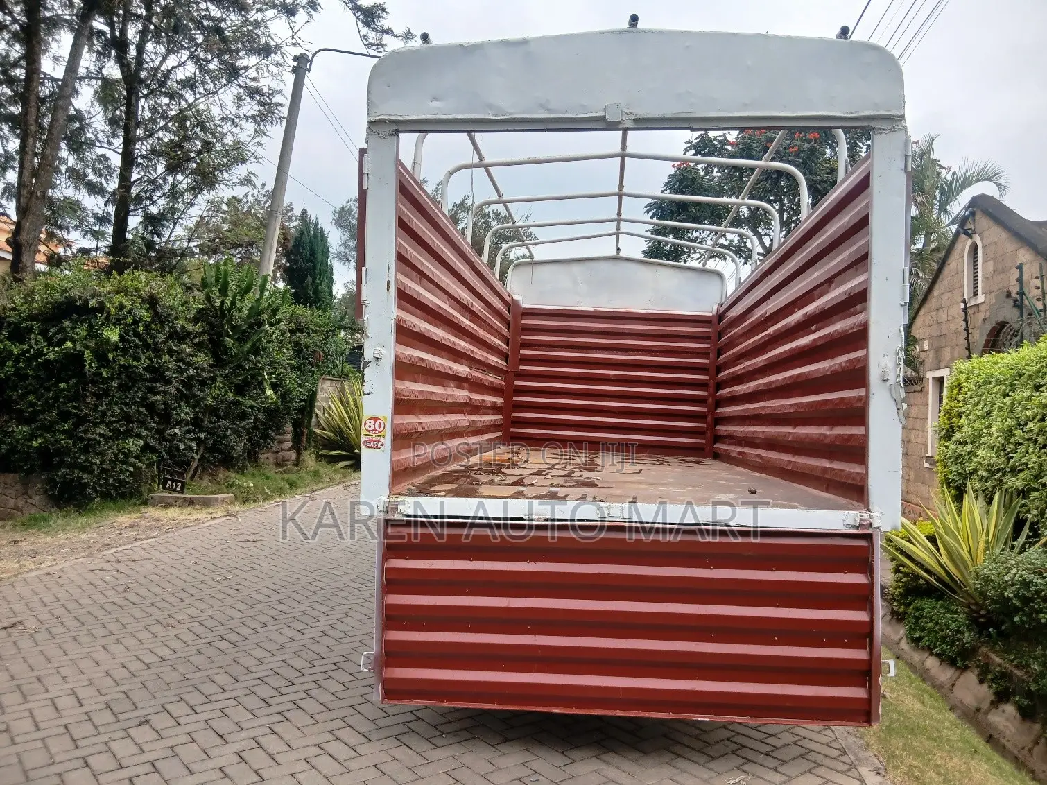 Isuzu NQR Truck
