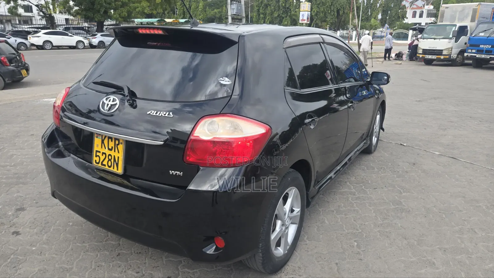 Toyota Auris 2011 Black