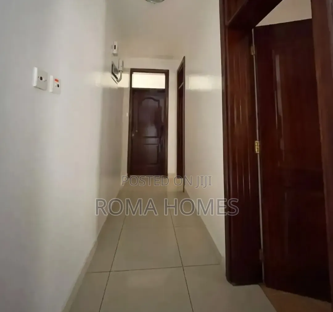 3bdrm Apartment in Kilimani, State House Area for rent