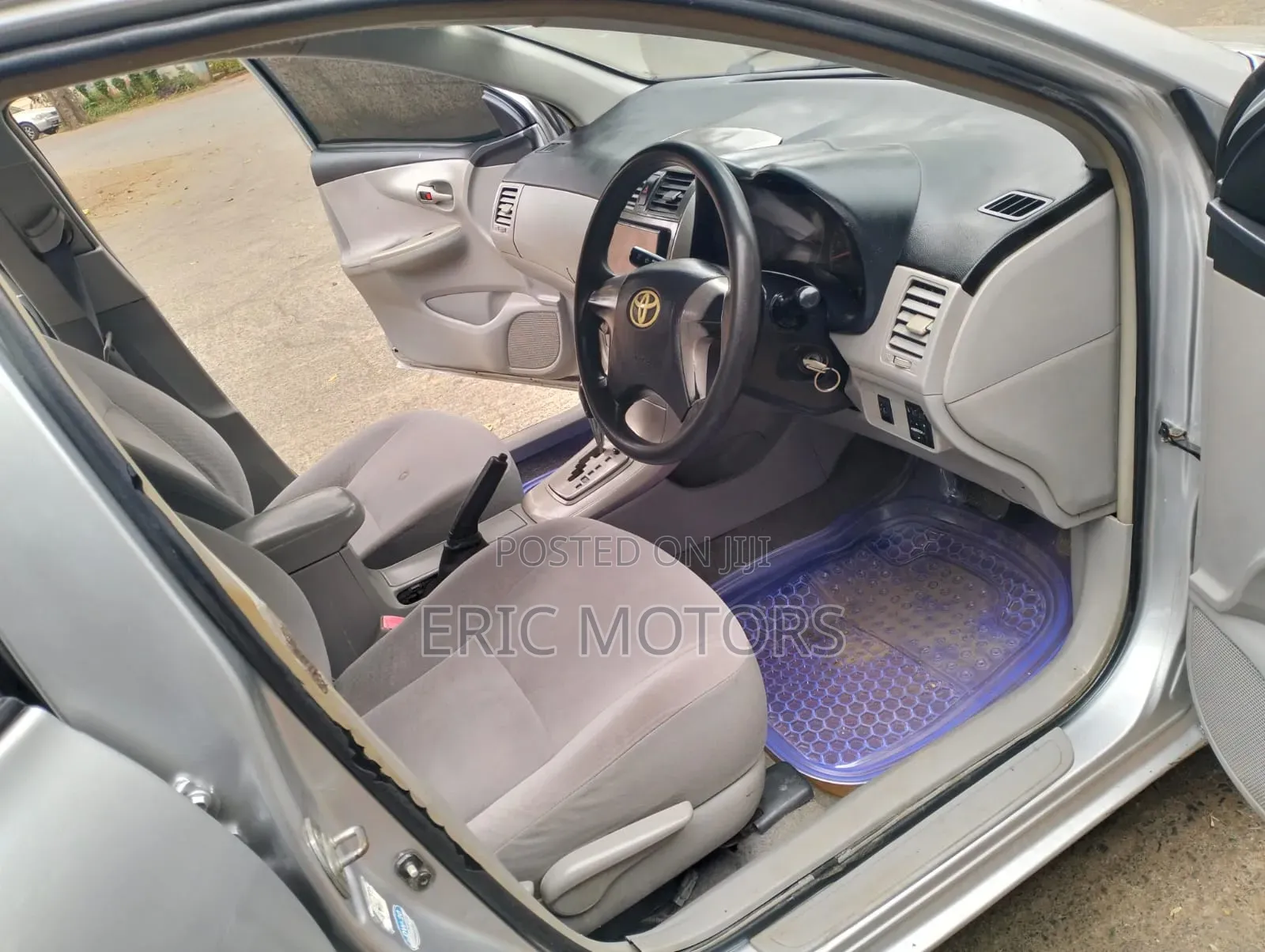 Toyota Axio 2010 Silver
