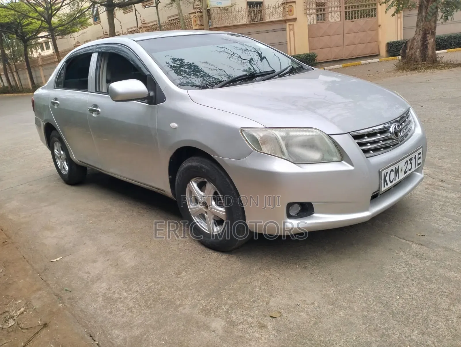 Toyota Axio 2010 Silver