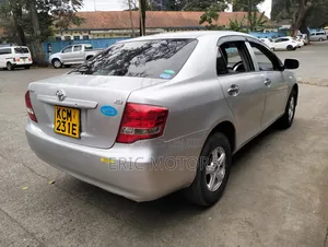 Toyota Axio 2010 Silver