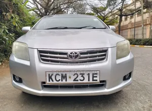 Toyota Axio 2010 Silver