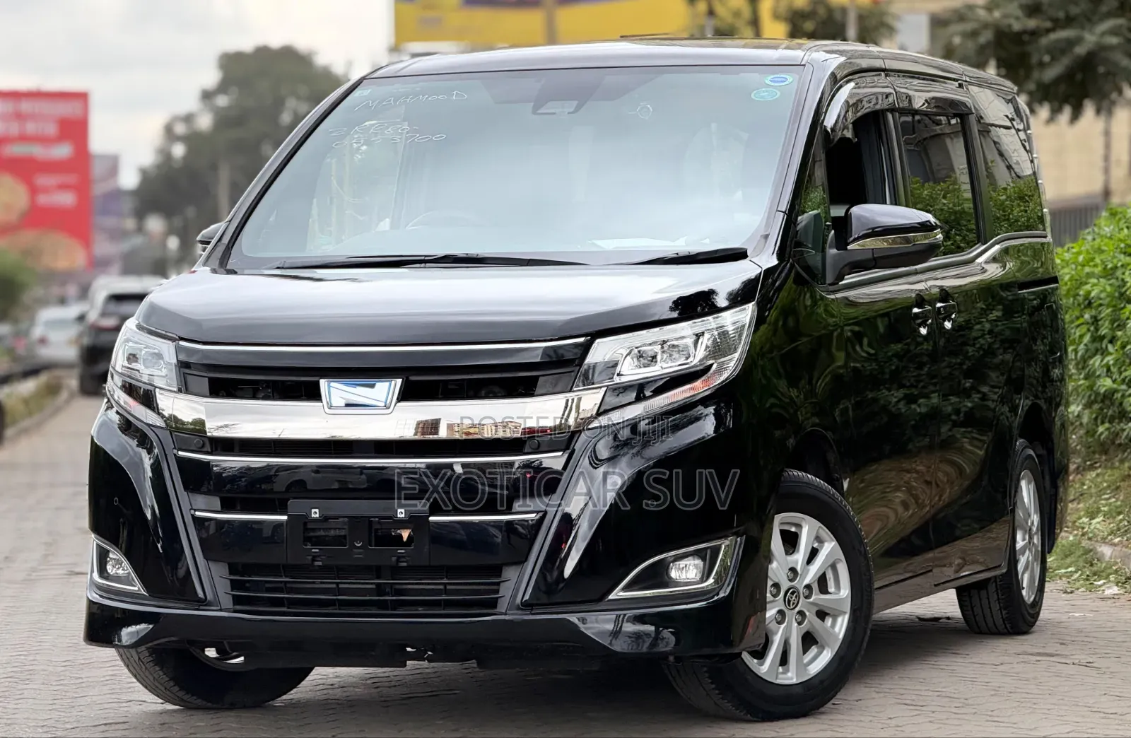 Toyota Noah 2.0 AWD (7 Seater) 2019 Black