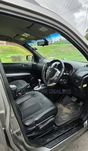 Nissan X-Trail 2.0 Petrol XE 2012 Gray