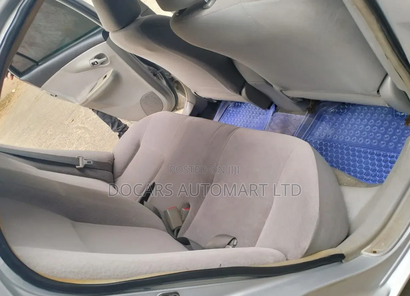 Toyota Axio 2010 Silver