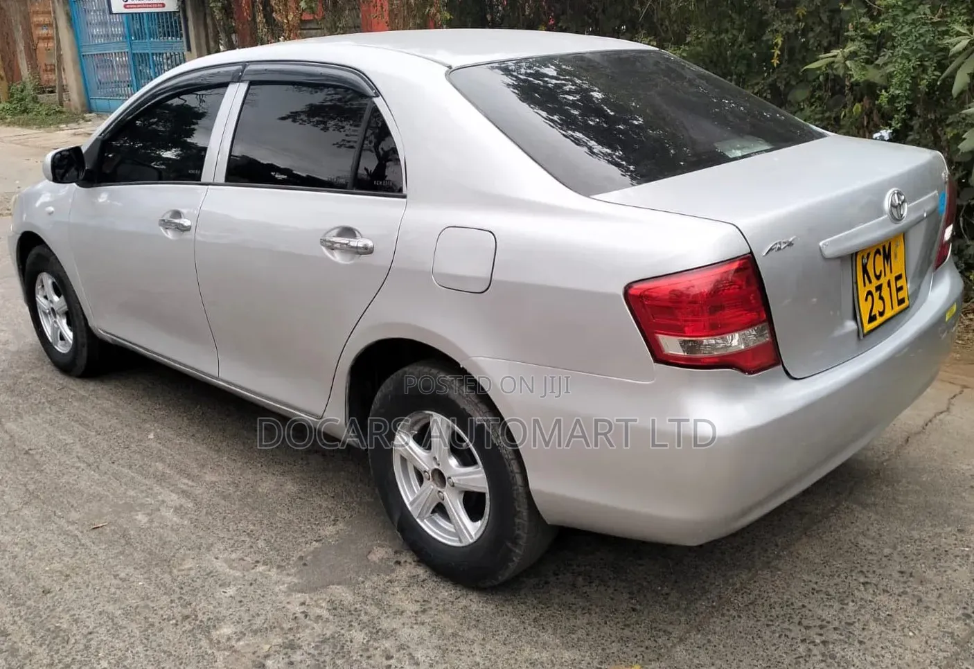 Toyota Axio 2010 Silver