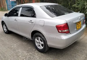 Toyota Axio 2010 Silver