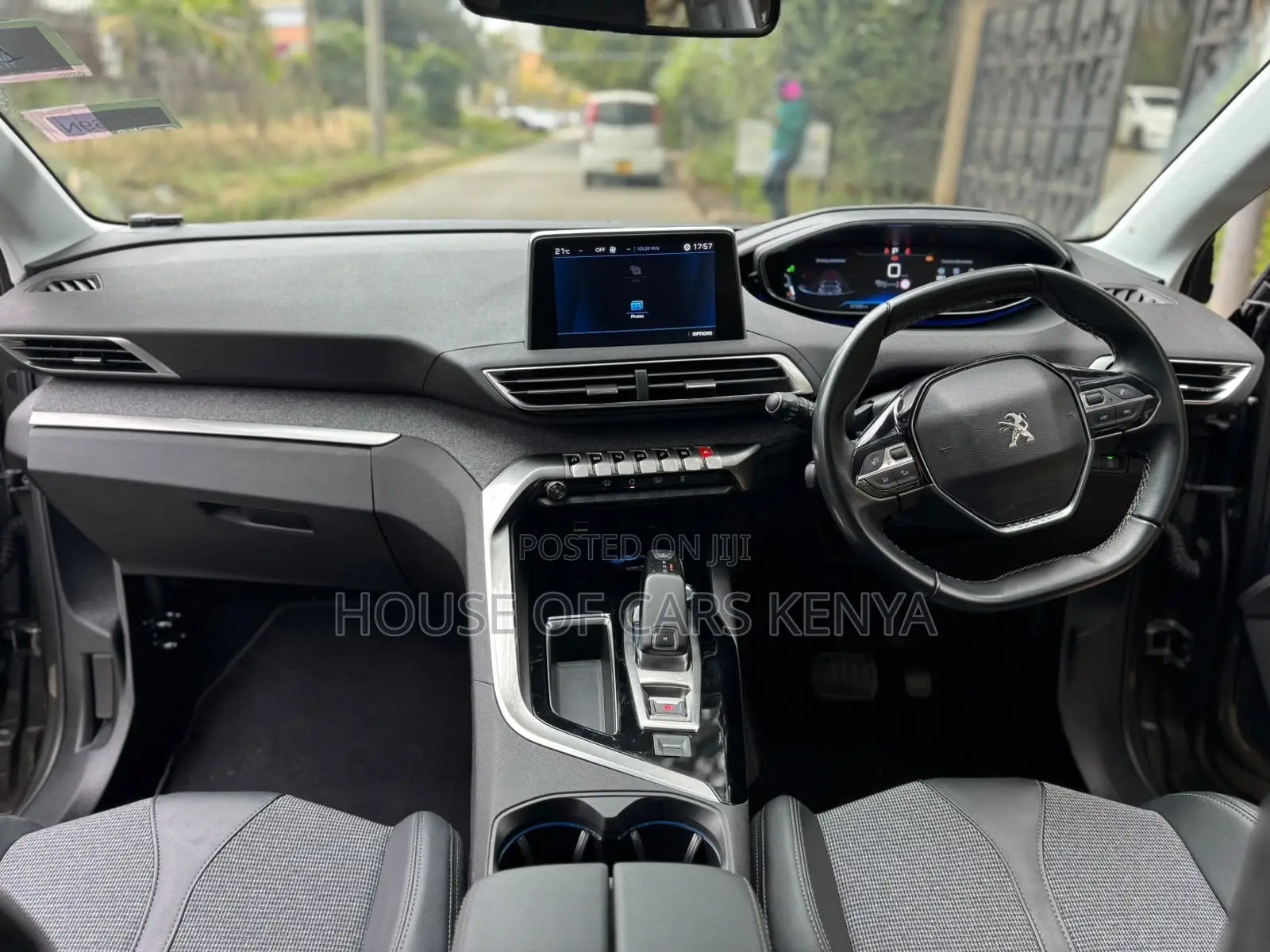 Peugeot 3008 2019 Green