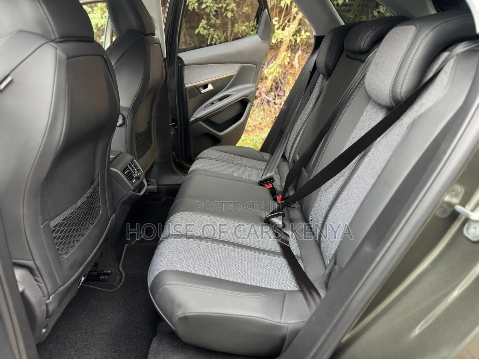 Peugeot 3008 2019 Green