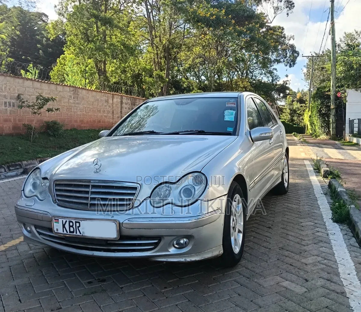Mercedes-Benz C240 2005 Silver