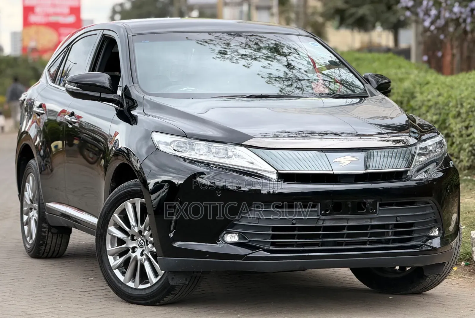 Toyota Harrier 2.0 2019 Black