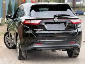 Toyota Harrier 2.0 2019 Black