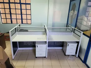 4 Person Office Partition Desk - Workstation Cubicle
