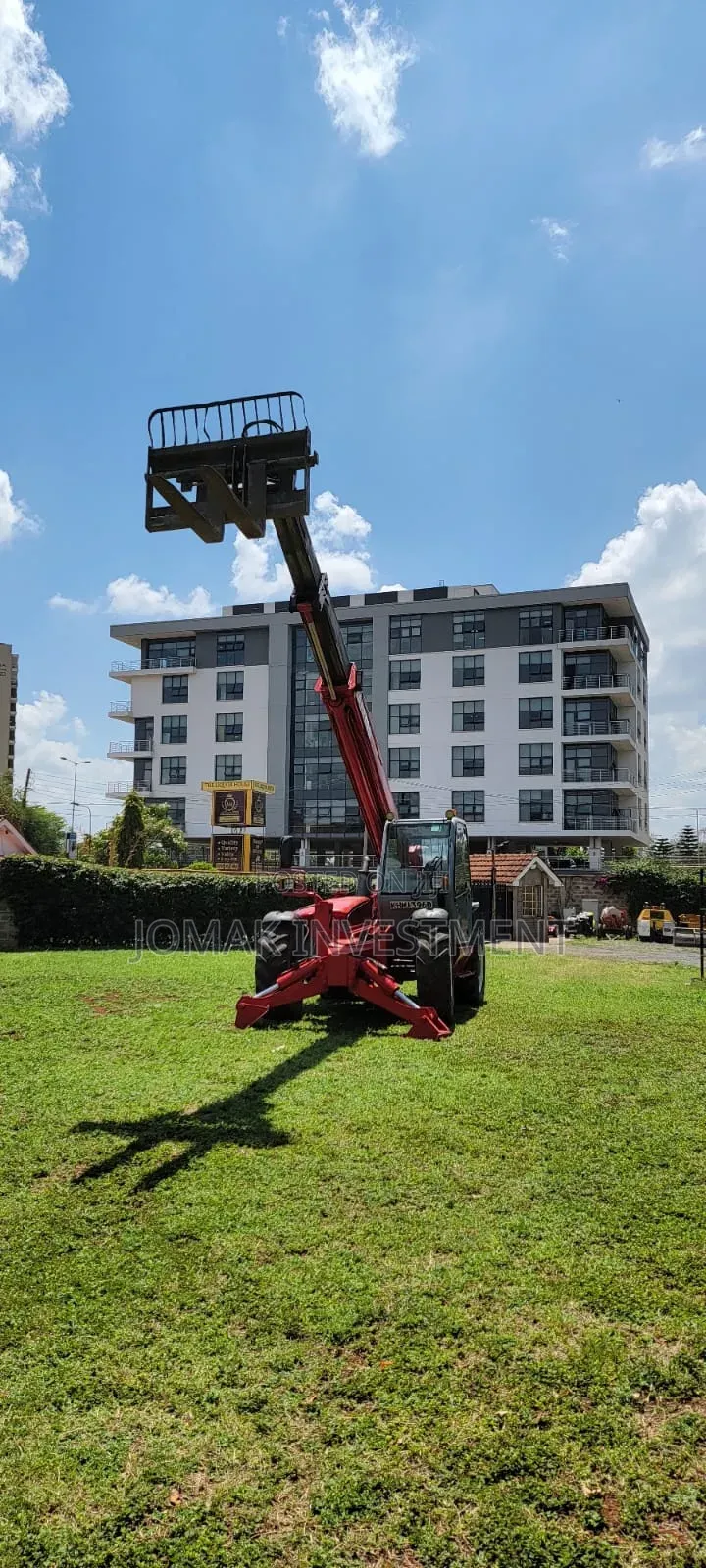 Telehandler and Forklift for Hire