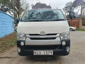 Toyota HiAce 2012 White