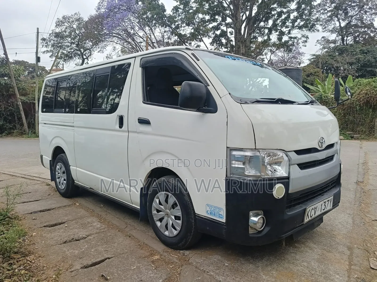 Toyota HiAce 2012 White