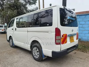Toyota HiAce 2012 White