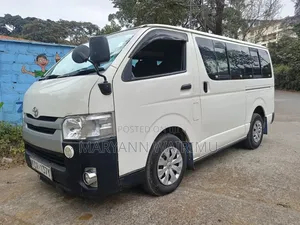 Toyota HiAce 2012 White