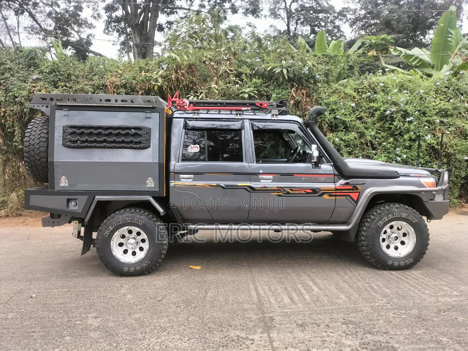 Toyota Land Cruiser 2014 Gray