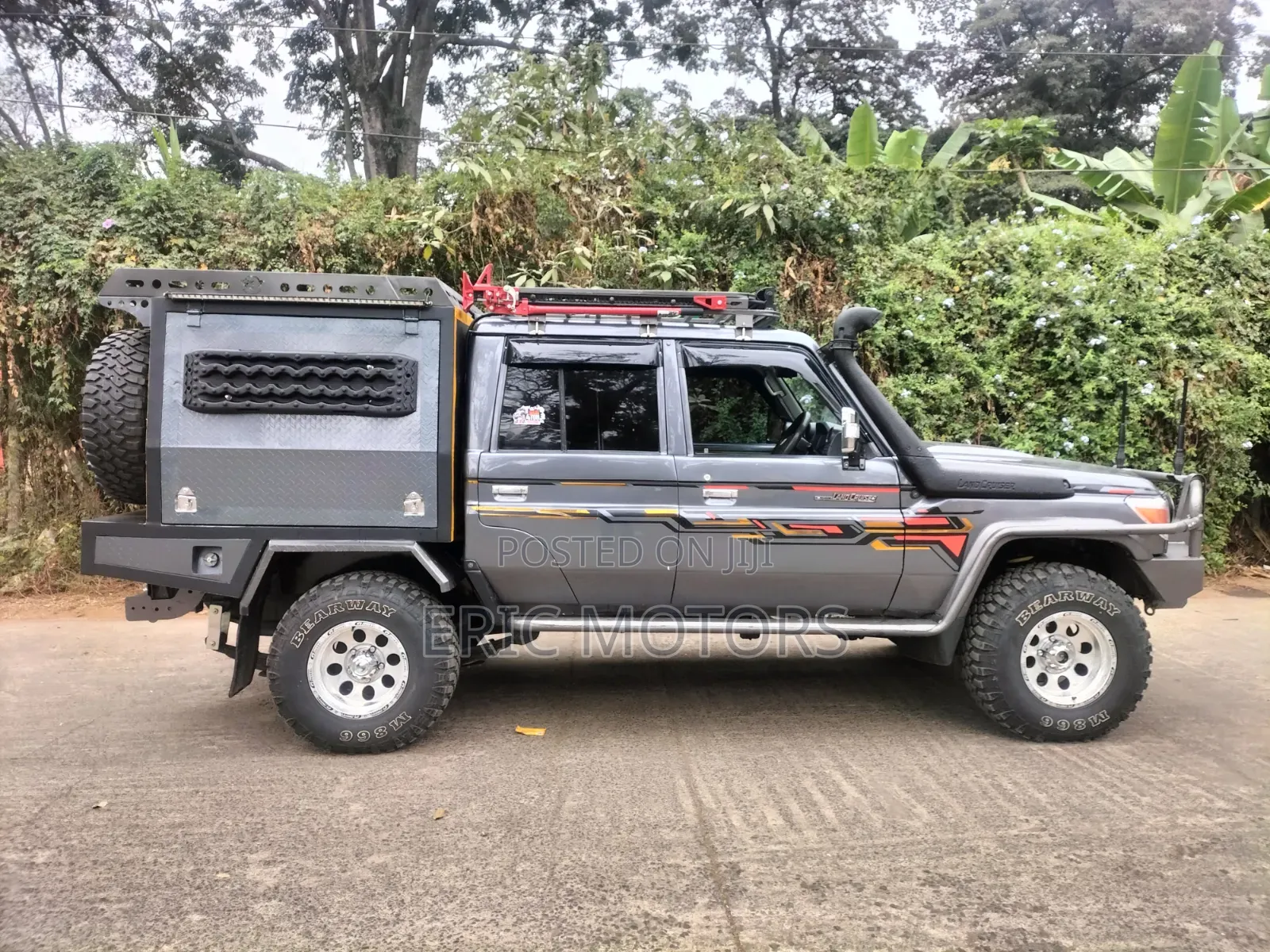 Toyota Land Cruiser 2014 Gray
