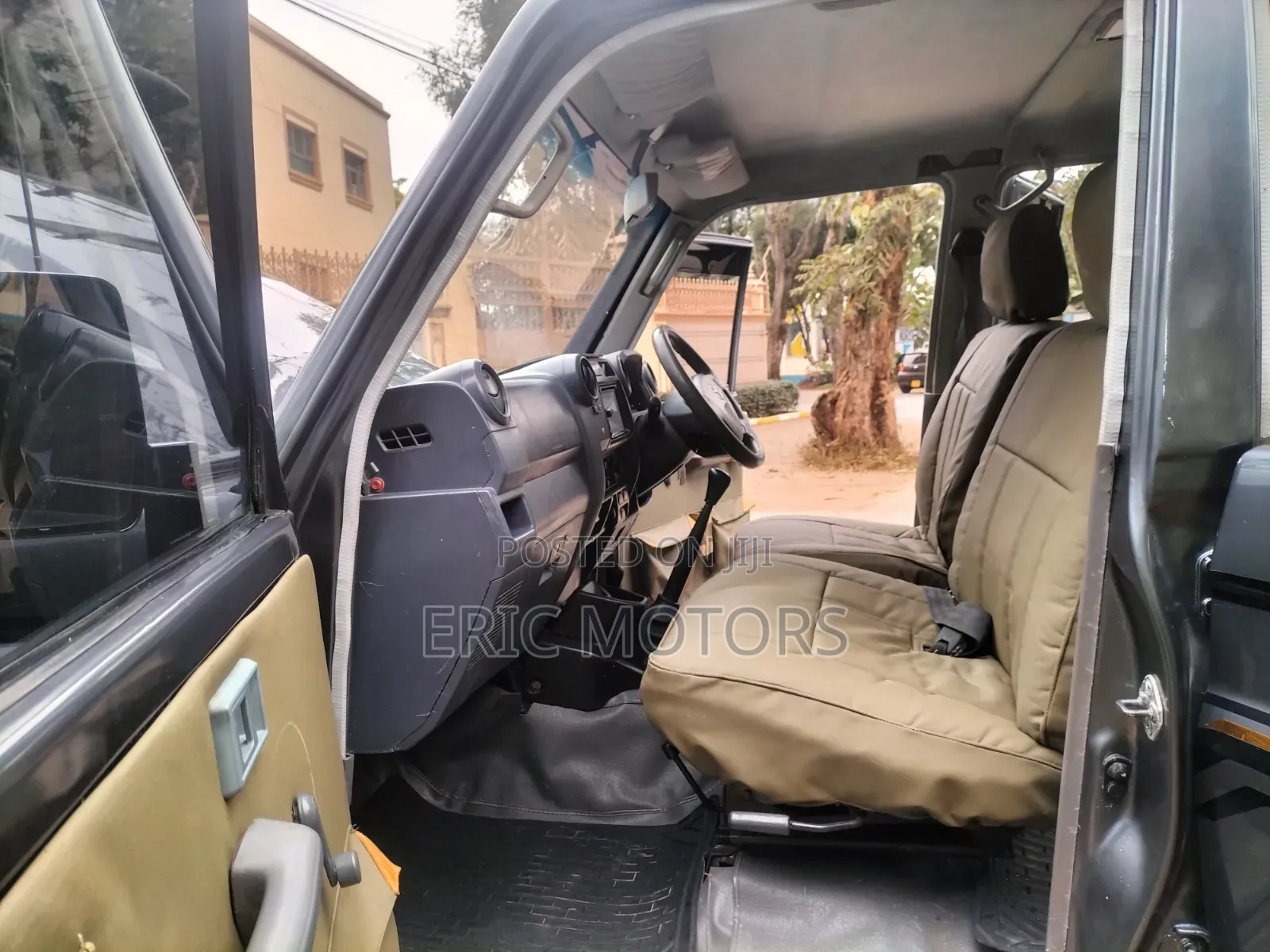 Toyota Land Cruiser 2014 Gray