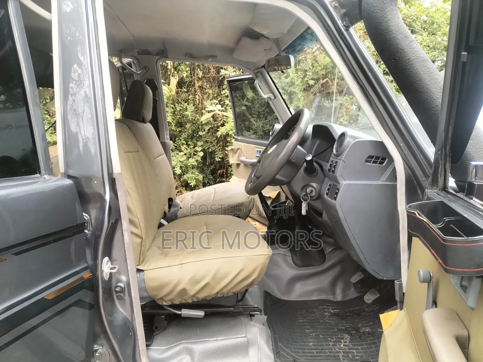 Toyota Land Cruiser 2014 Gray
