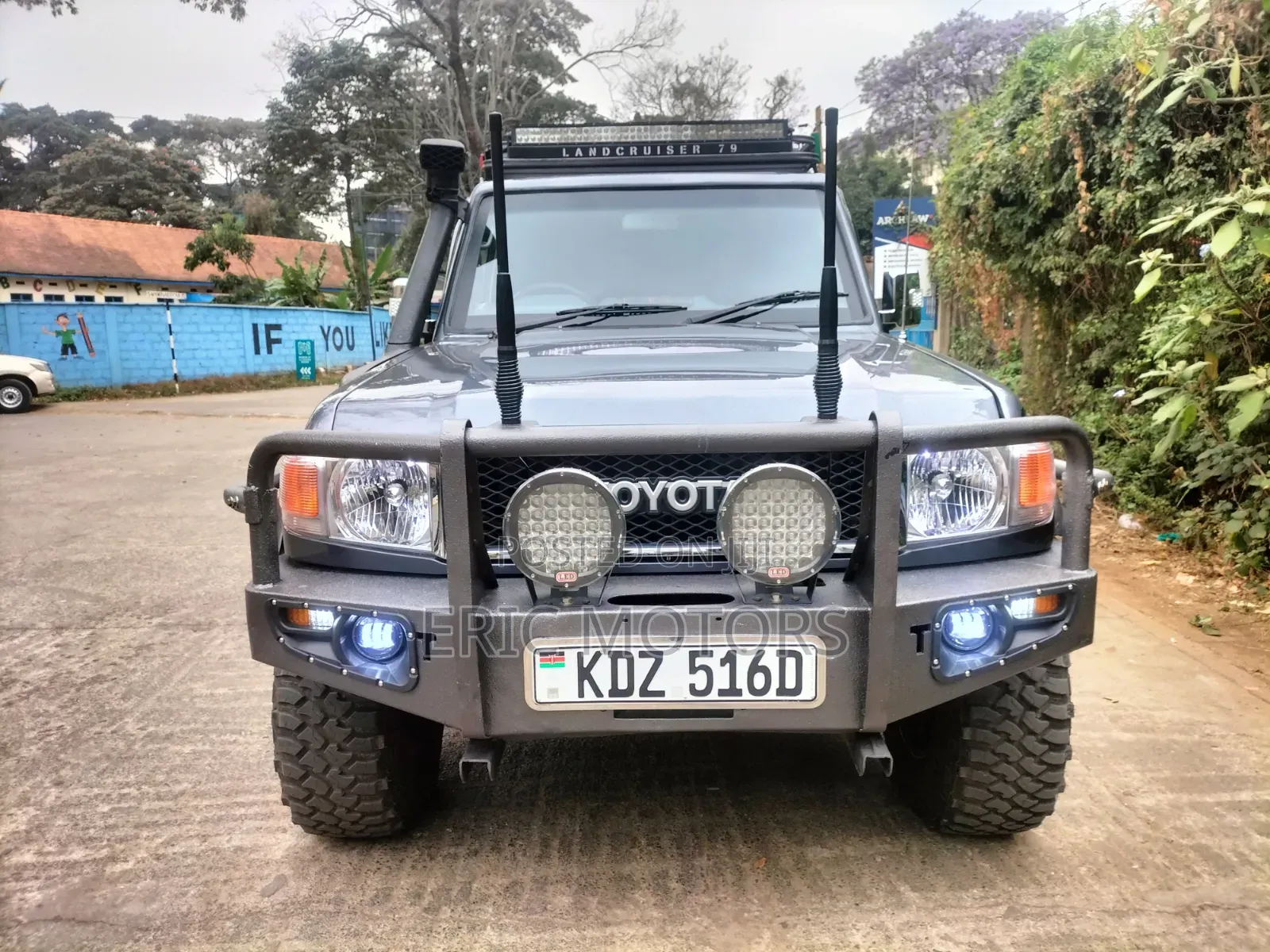 Toyota Land Cruiser 2014 Gray