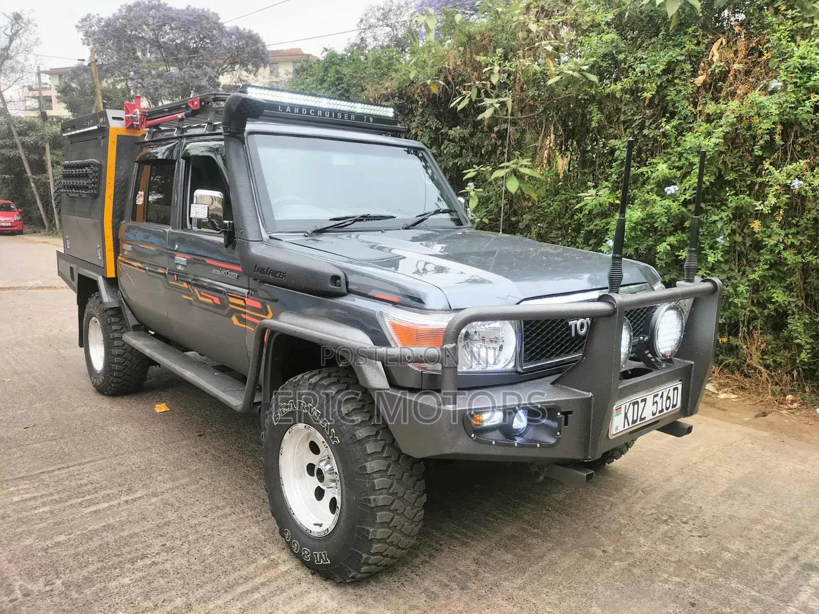 Toyota Land Cruiser 2014 Gray