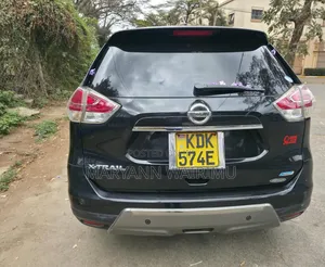 Nissan X-Trail 2.0 Petrol FWD 2014 Black
