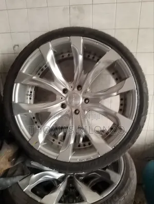 Size 24 Landcruiser V8 Exjapan Rims