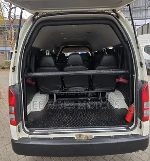 Toyota HiAce 2020 White