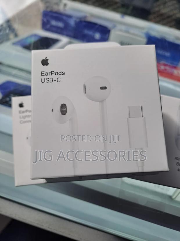 iPhone Type C Earphones - thumbnail 2