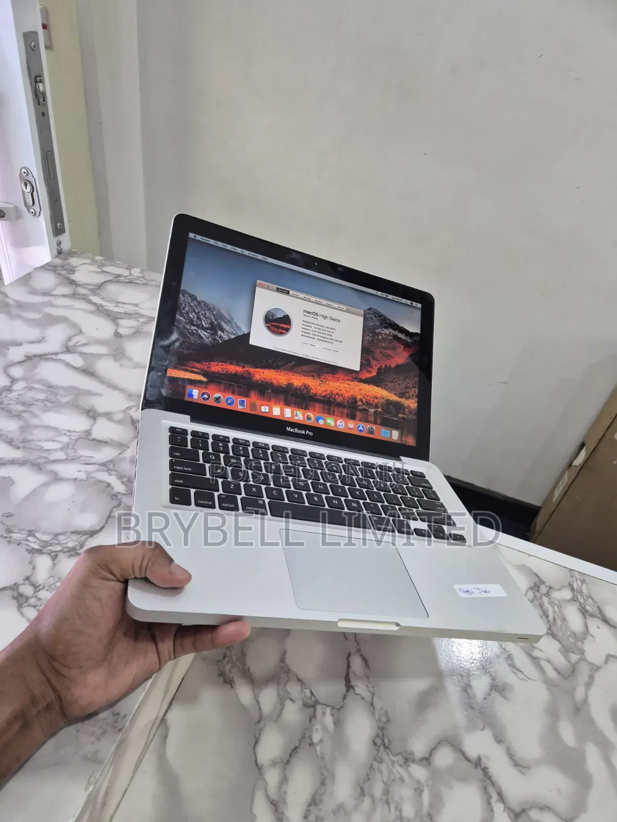 Laptop Apple MacBook Pro 2011 6GB Intel Core i5 SSD 512GB