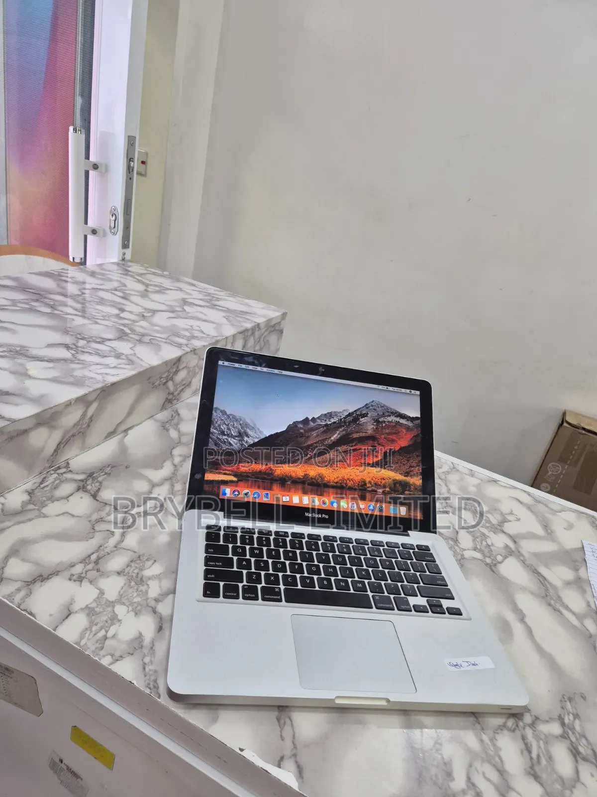 Laptop Apple MacBook Pro 2011 6GB Intel Core i5 SSD 512GB
