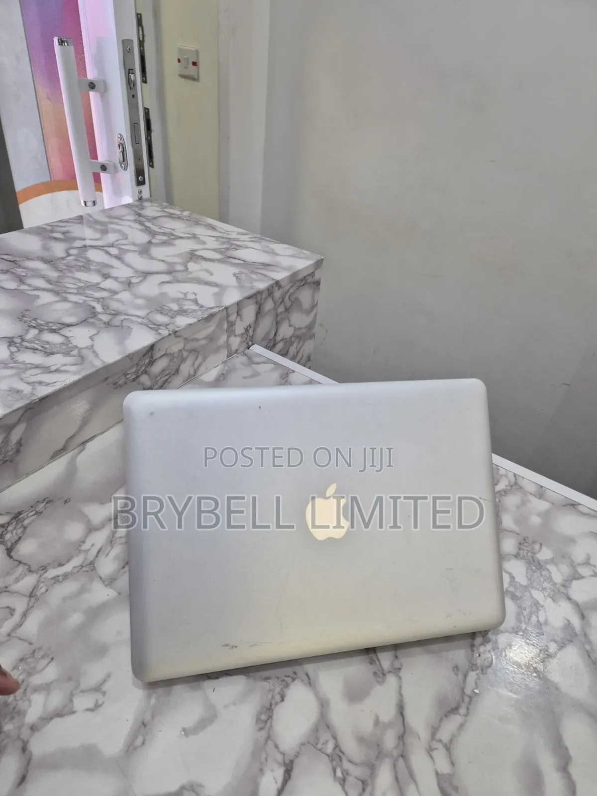 Laptop Apple MacBook Pro 2011 6GB Intel Core i5 SSD 512GB