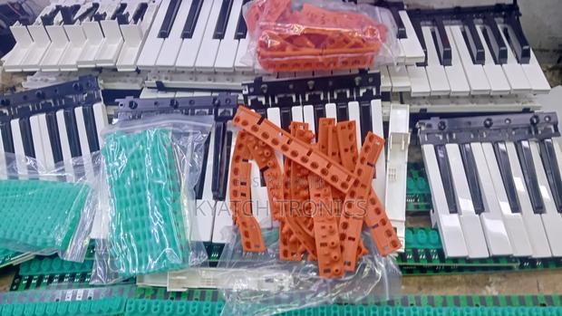 Yamaha PSR S770 Rubbers - thumbnail 2