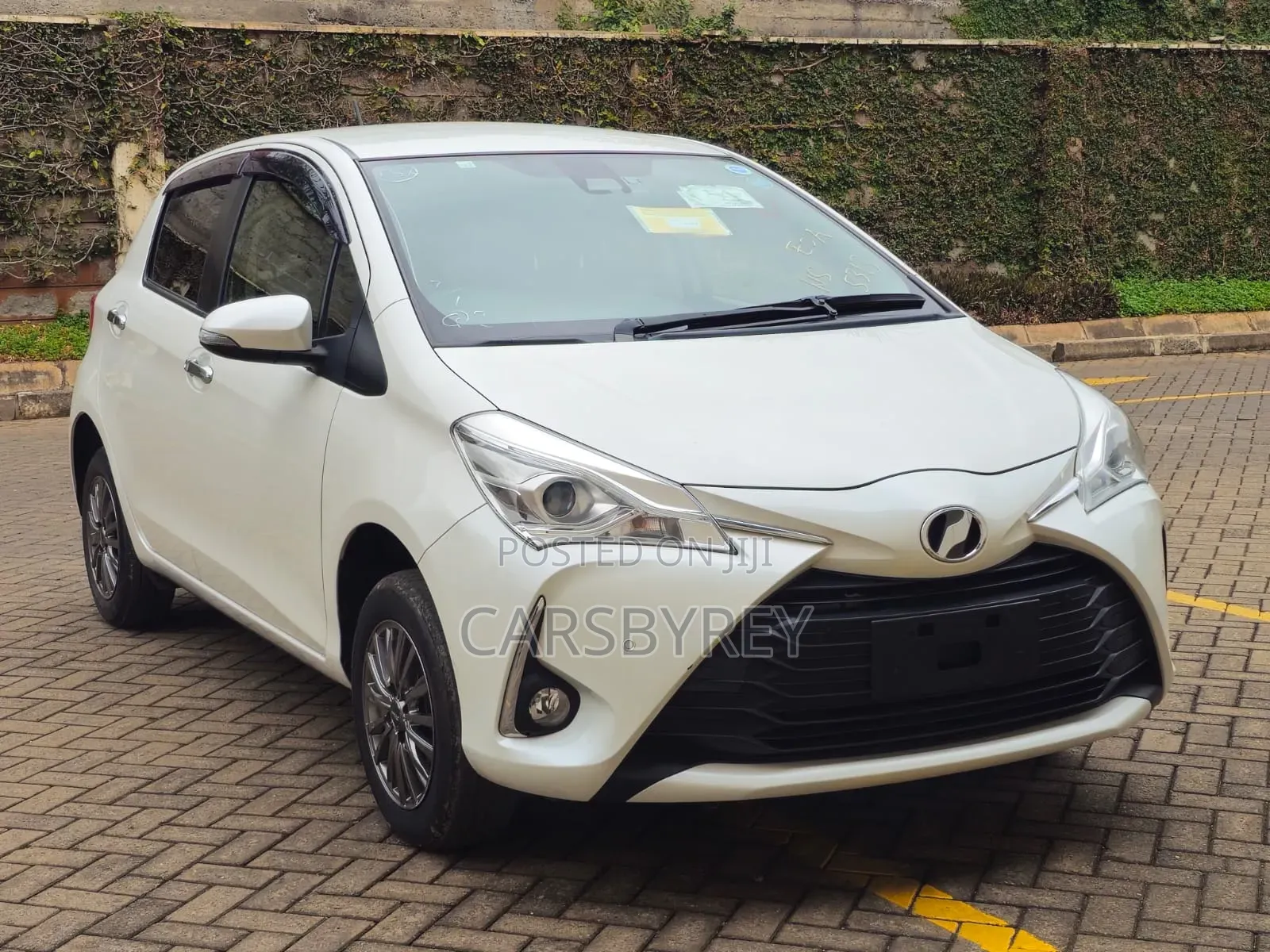 Toyota Vitz 2019 White