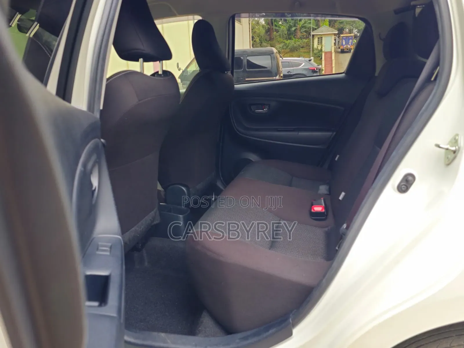 Toyota Vitz 2019 White