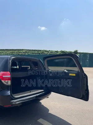 Toyota Vanguard 2012 Black