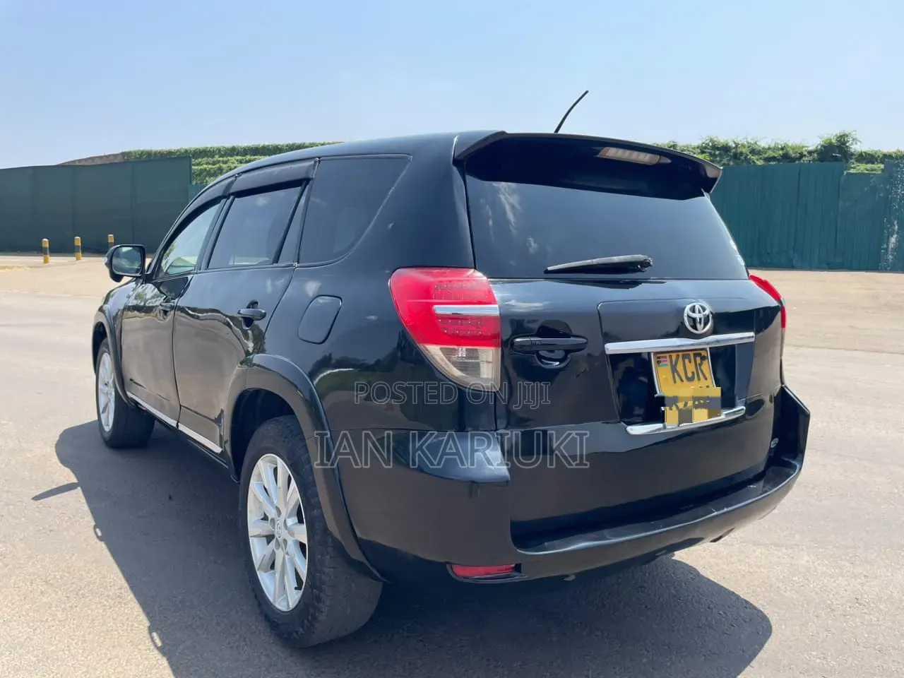 Toyota Vanguard 2012 Black