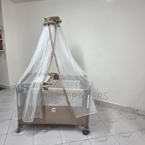 Newborn Play Pen