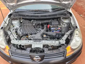 Nissan Advan 2015 Silver