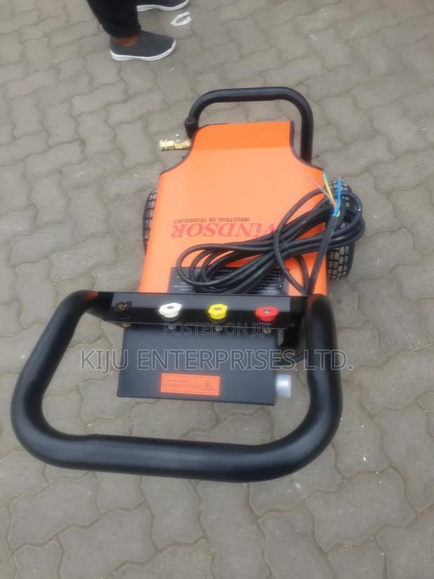 Pressure Washer - thumbnail 5