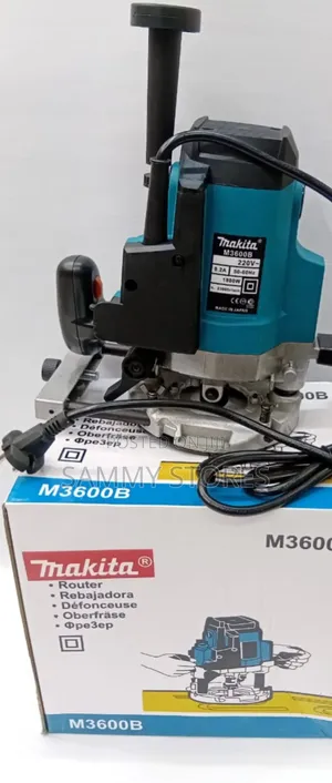 Makita Plunge Router for Cabinet Making, Doors Furniture