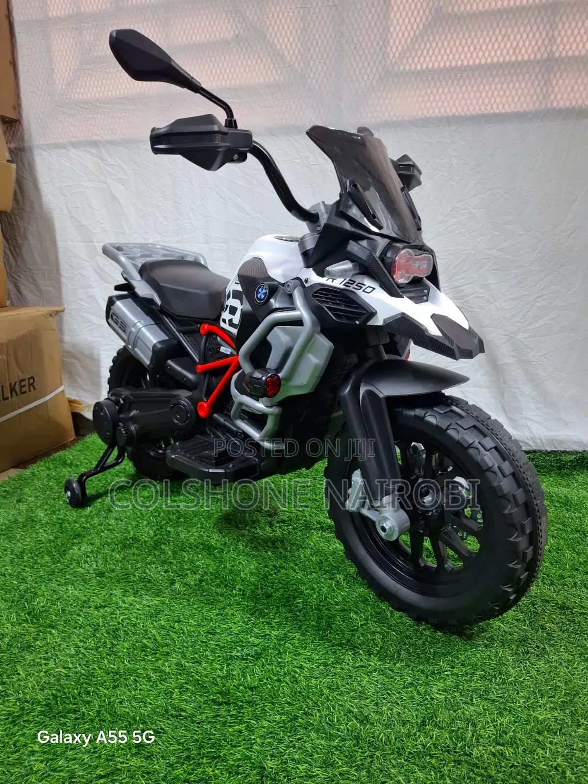Kids 12V BMW R1250 Electric Ride-on Motorcycle for 3-12 Years
