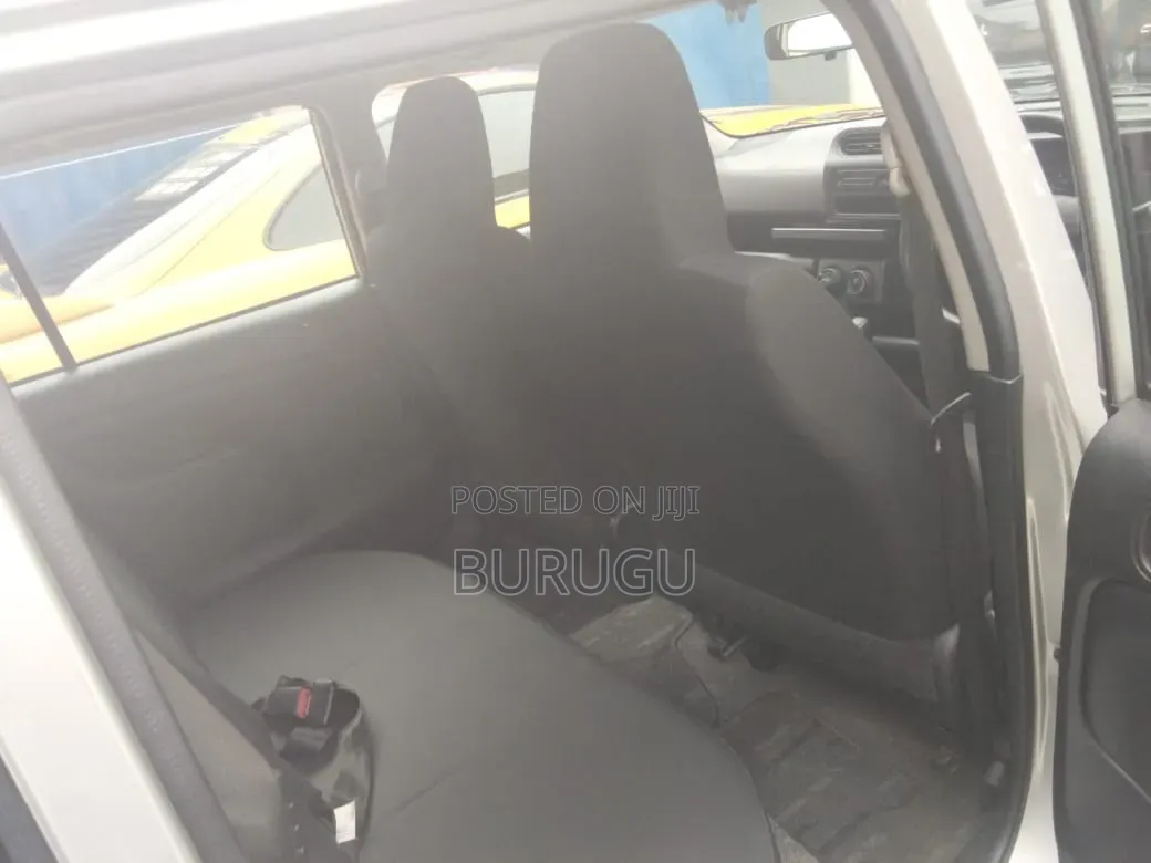 Toyota Probox 2019 Silver